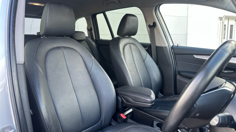 BMW 2 Series 218i Luxury 5dr Step Auto Petrol Estate